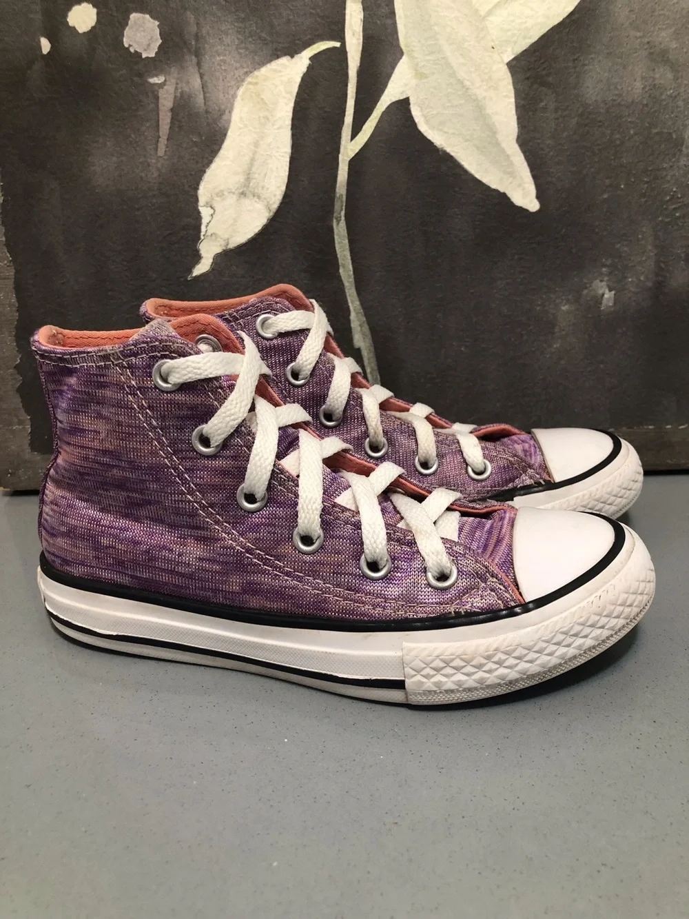 Converse High-Top Sneakers sz 12 Youth